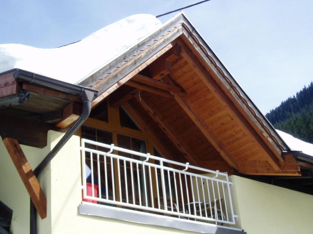 Apartbabsi Kappl  Luaran gambar